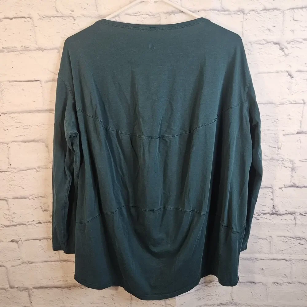 Lululemon Green Back In Action Long Sleeve Shirt Size 6 Women’s Workout